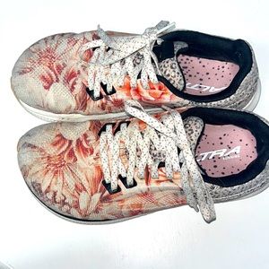 Altra Running Shoe women’s 7